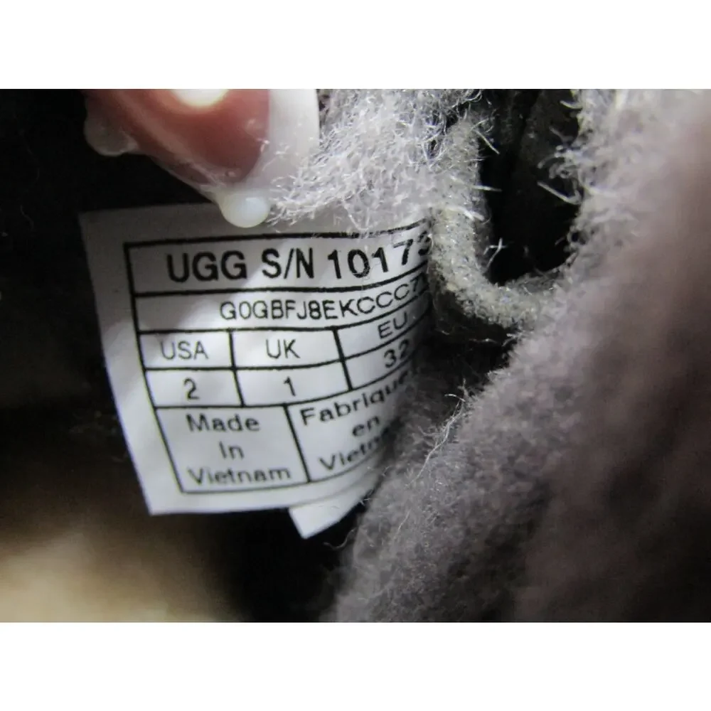 UGG Neumel II Girls Youth Size 2 Charcoal Gray Lace Up Boots